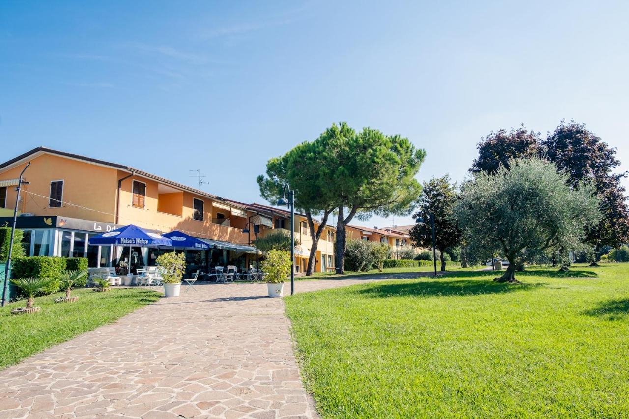 La Casa Sul Porto - Italian Homing Apartment Sirmione Bagian luar foto